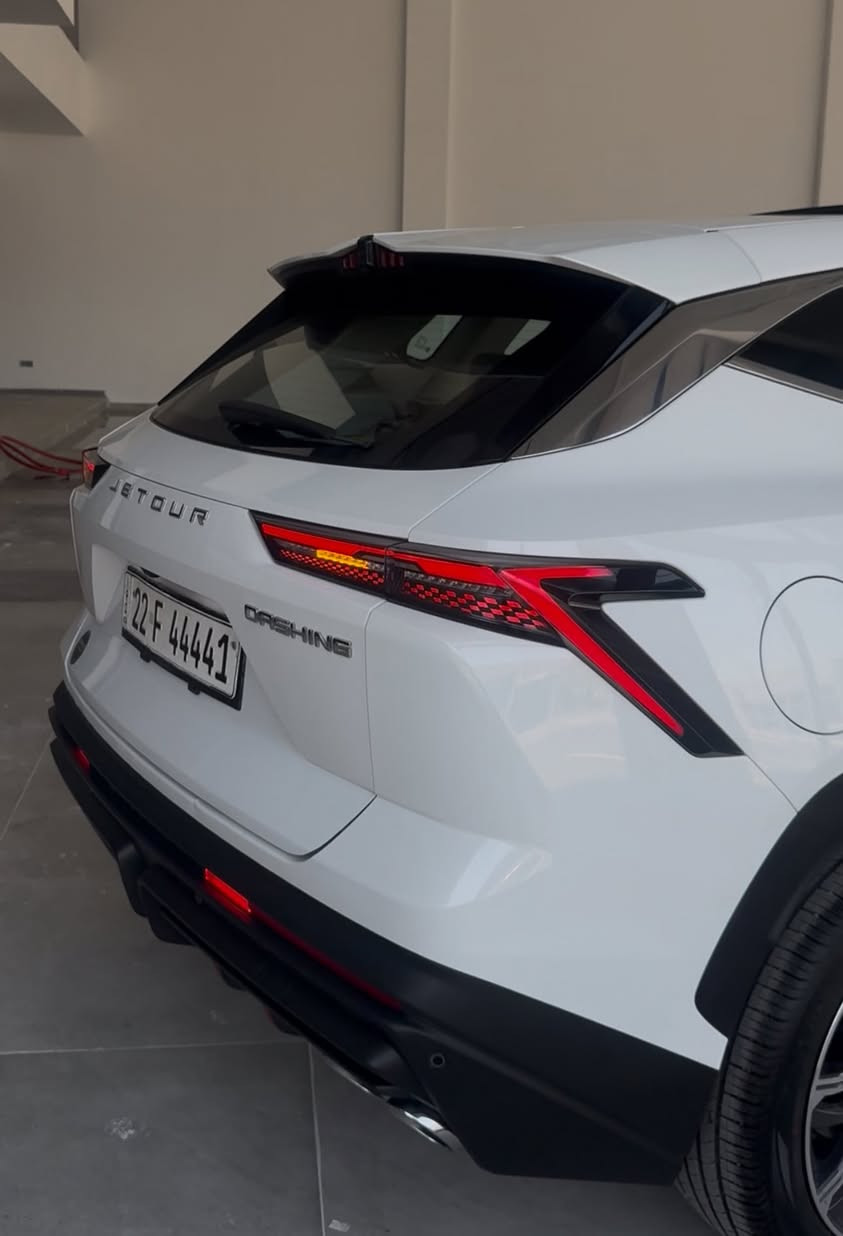 Jetuor dashing Luxury 2025 
💵$17600
٥ . سال ضمان شركه هارلم
ماشيه ٢٠ الف
☎️***********
