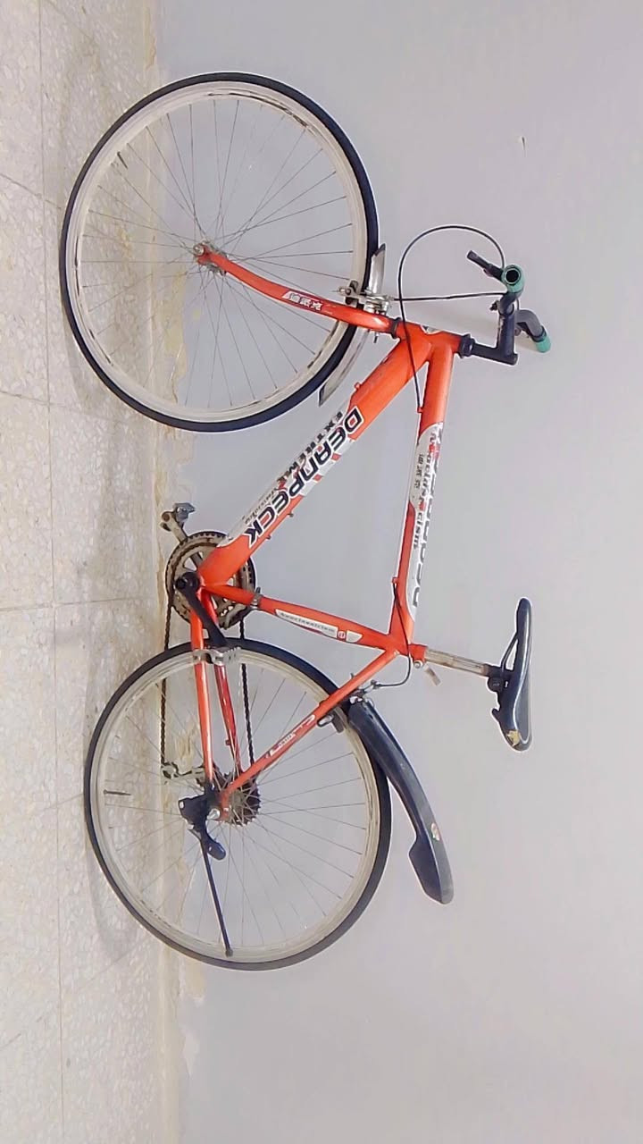 👍السلام عليكم بايسكل🚲 c700. ياباني نضيف كلش حجم 26      ابريكات امامي و خلفي شغالات سرج طبي. معدن المنيوم مقاوم الزنجار     بايسكل نضيف 
ما بي اي نقص سعره 85 وبي مجال مكاني بغداد مدينة الصدر رقمي *********** بي واتساب او ماسنجر 👉
