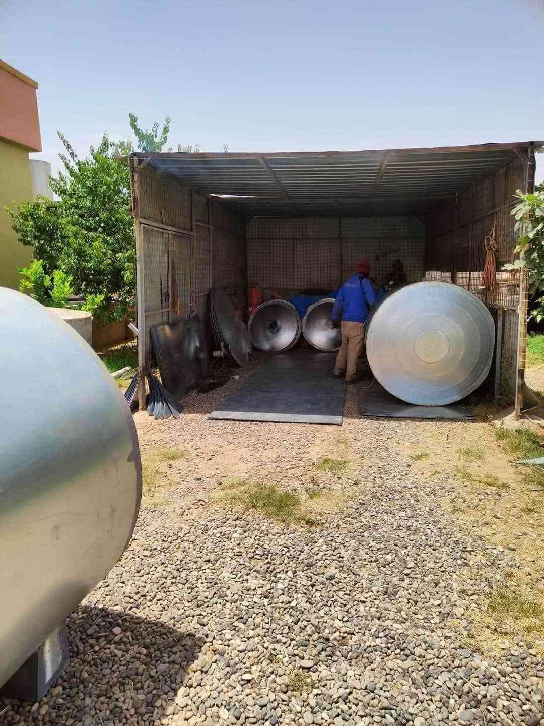 السلام عليكم
معمل عبدالله العيطو  لـ عمل المقطورات والتانكيات
مقطوره 6000 لتر گيج  ١٦  
مقطوره 3000 لتر گيج  ١٦ 
مقطوره 1500 لتر گيج  ١٨
تاكي 1500 لتر گيج  ١٨    

🛑ملاحضه : الحديد كلو مقلون حاسبه 🛑
هـ/*********** 
هـ/***********
