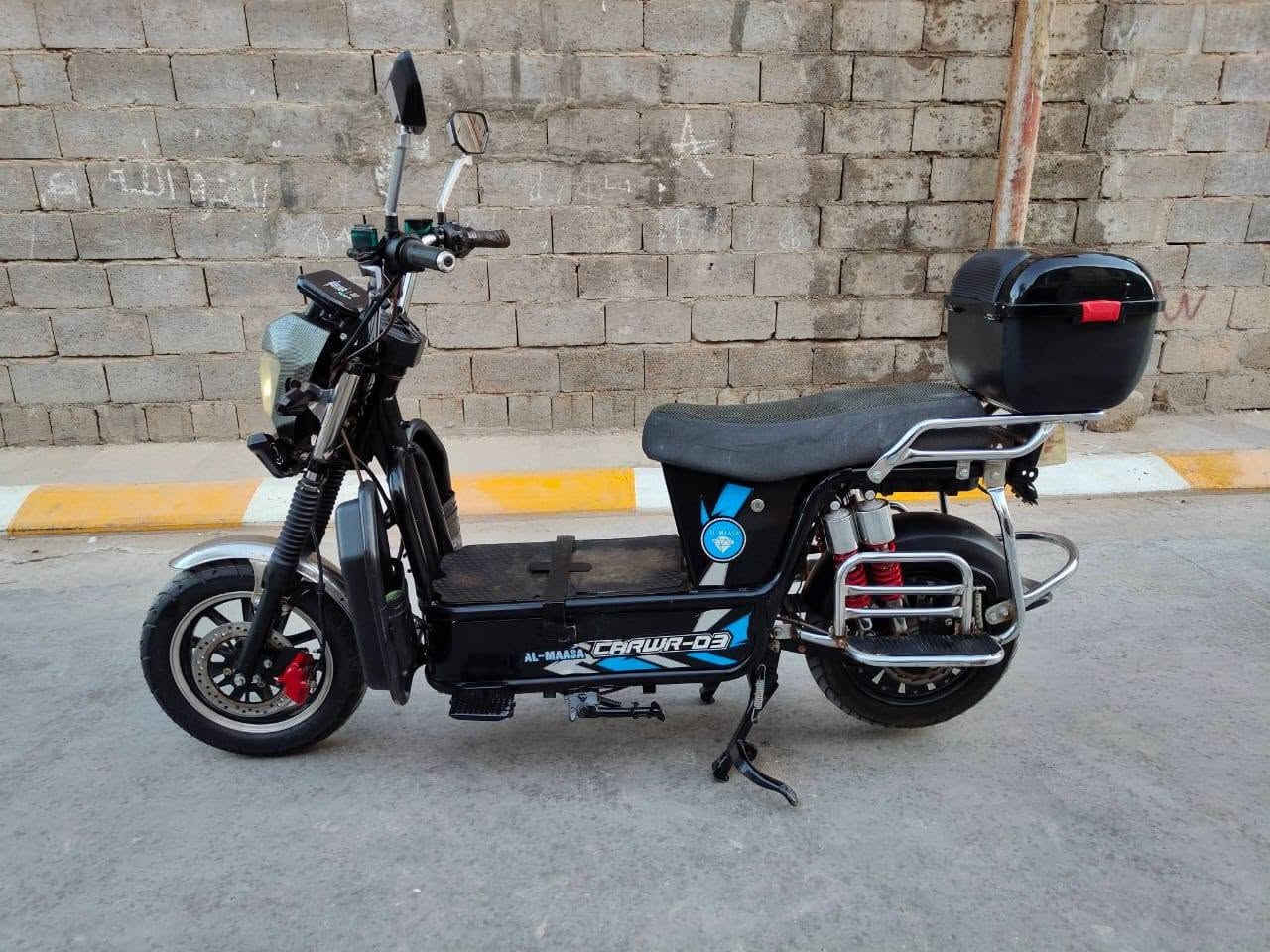 للبيع جبلي بدون بطاريات سعر 225 بيه مجال مكاني الكرمه بسوده ***********

