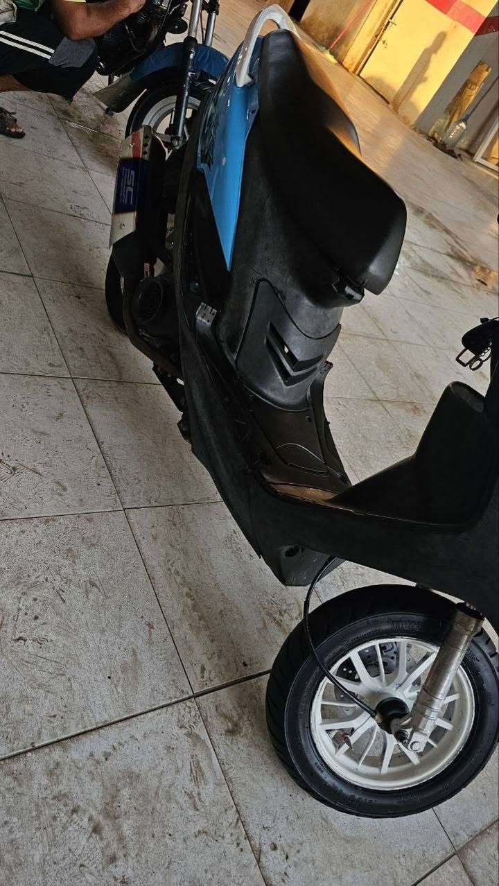 ماكس عدله البيع دراجه خير من الله نقصه فقط قبق هندر محوره 55 الباقي كله شغال التواصل (***********) السعر خاص  او مراوس بشحن
