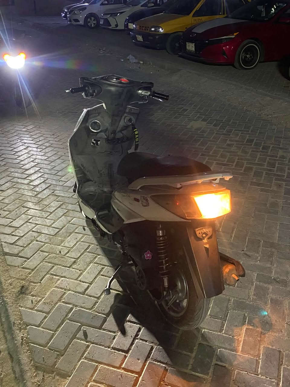 يا الله سكنس فحل للبيع بغداد مدينه الصدر
نكره سلف نقص فقط قمجي بريك اشاير لايت كله شغال 
السعر 350
***********
متواجد واتساب
