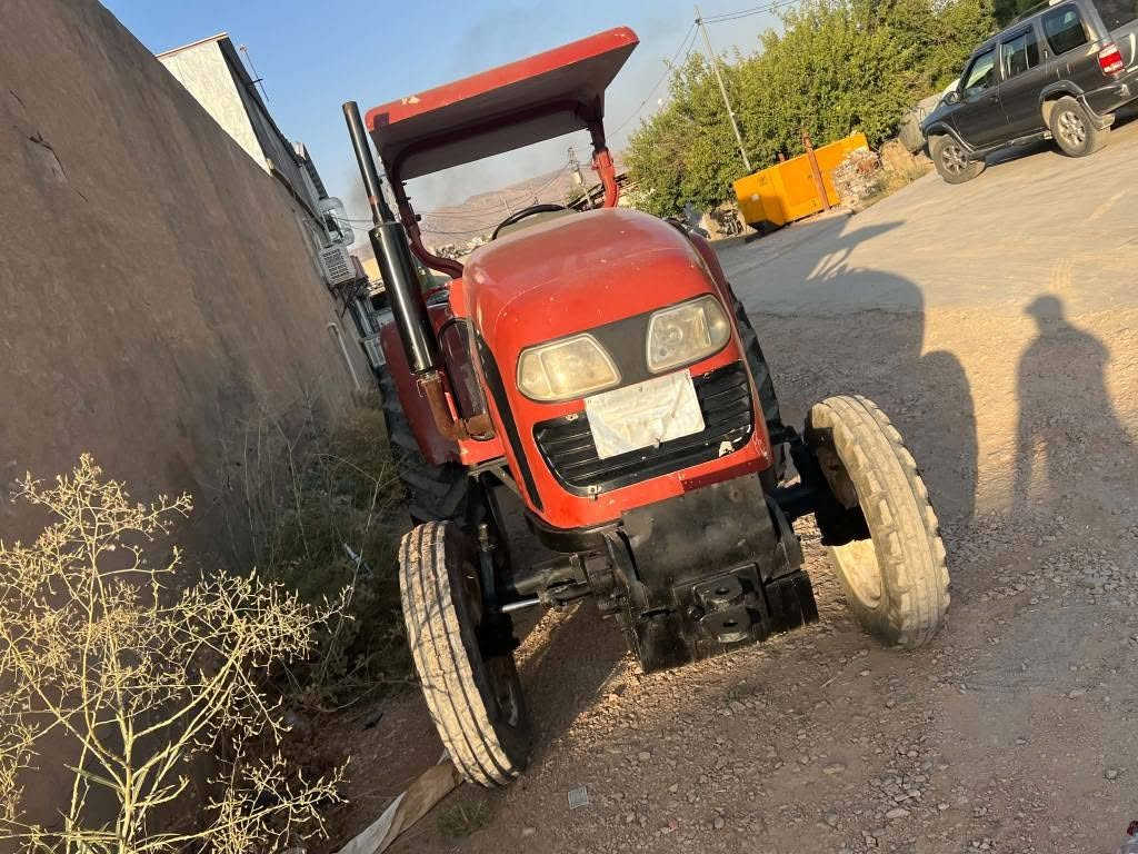 ئەو تراکتۆر مۆدیل 2006هەیە بۆ فرۆشتن
مەکینە فۆڕگاسنە پاوەرە مەکینە و گێڕو ئەکسل و جیهازو کارەبای هەموو گیانی بەشەرتەماڵی کاسبیە هەموو گیانی بەشەرتەگەڵاو مجال ***********شوێن تەق تەق كويسينجاك, أربيل
