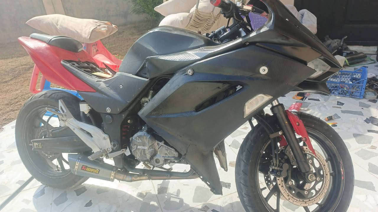 سلام عليكم بطح زينشجن للبيع مكينه 300cc كبس بشرط
كهربائيات شغاله لايت اشارة يرادلها شغلات بسيطه كفرات ولكشن شايلي موجود تعبانه شويه ويرادلها شغل بريك خلفي ملغي بس امامي عداد مابيها الدراجه مال ونسه اوراق منفيس واذا تريد عقد نسوي مكاني اربيل زيتون
تواصل واتساب ***********
او *********** وتساب فقط
