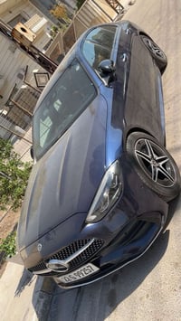 مارسيدس بنز   2023   C300  وارد أمريكي   بيها بنيد ودعاميه بدون دواخل ...