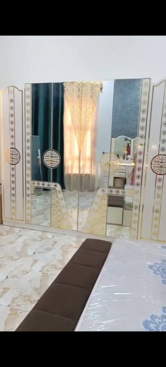 غرفه للبيع
استعمال قليل وبعدها جديده
السعر 750 وبيها مجال
وياها دوشك نفرين
العنوان// التحرير خلف المعهد التقني 
***********
