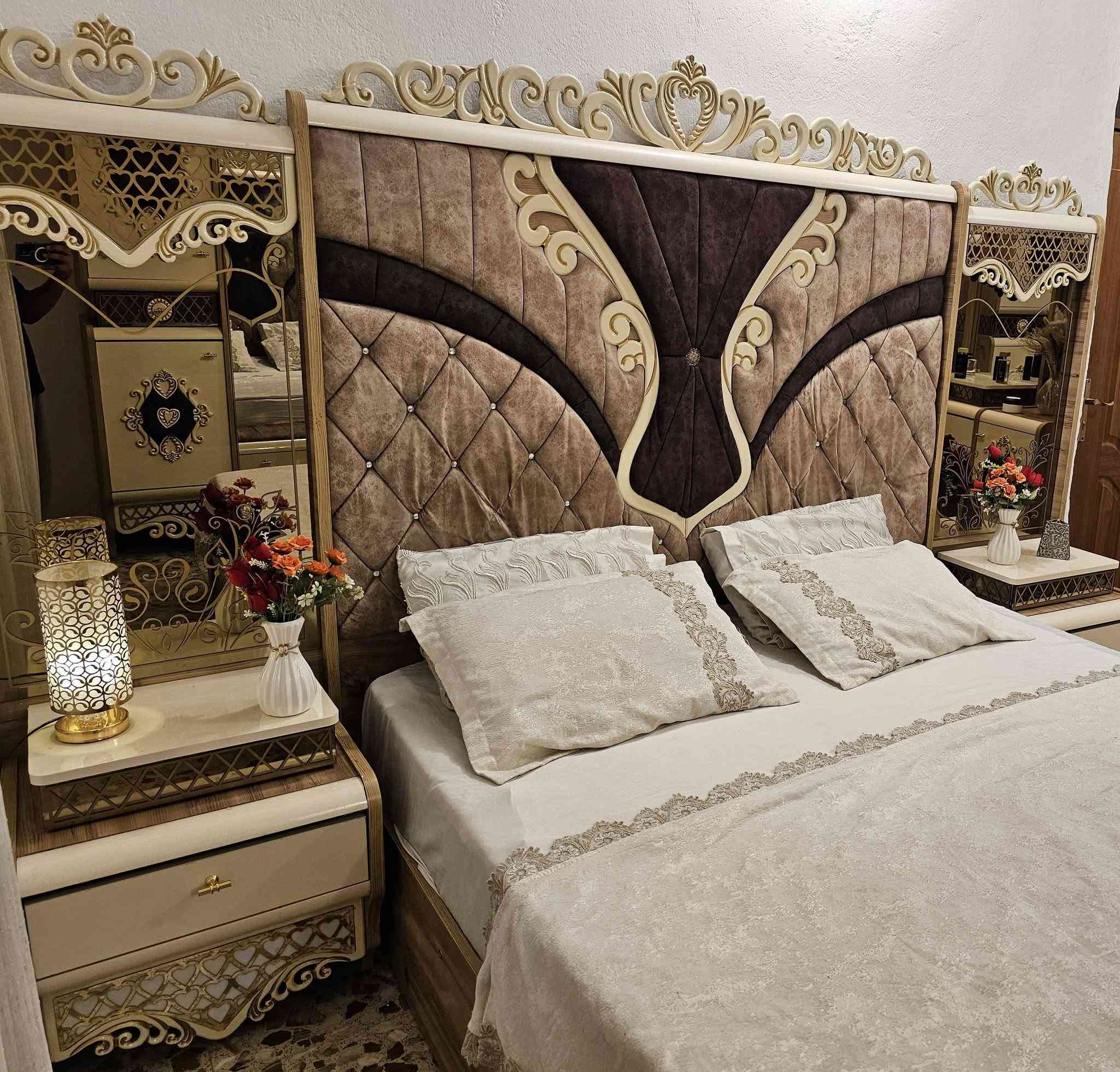 🛏️ غرفة نوم خشب تركي – 8 قطع
📌 متوفرة الآن

💬 للإستفسار بغداد ***********
