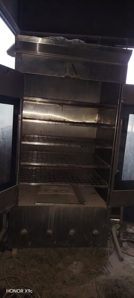 لللبيع. حمايه جديده ستعمال قليل  سعر ٥٠٠ بيها مجال
دكت مترين ونص   مع  ساحبه مالتها هم جديد  سعر ٢٥٠ 
شوايه سمج ودجاج  سعر ٢٥٠ بيها مجال قليل 
 رقم الهاتف ///***********
