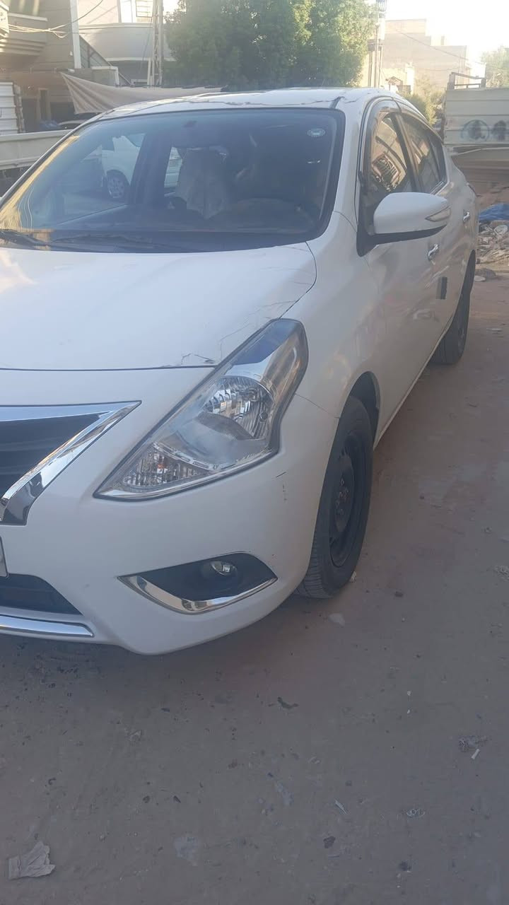 نيسان سني  مصري  موديل25 بأسم شركة 
مكفوله من الصبغ و التبديل فول اربع جام كهرباء قطعتين تبريد
مدوشمه عام ارضيه وصندوك تخم تاير جديد 
كير محرك بلاد ممفتوح ماشيه 62km

السعر 122 وبيها مجال بسيط حك الجيه 

مكاني الغزاليه 
للأستفسار الأتصال بالرقم
 ***********
