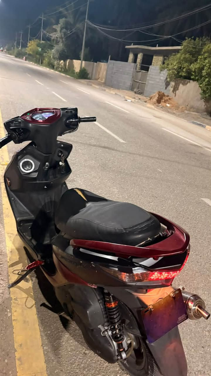 سلام عليكم سكنس للبيع مديل٢٠١٤ دراجه نضيفه تريده ويه الغراض ابيعلك بدون غراض هم ابيعلك دراجه لا مفتوحه ولا ممدود عليه سبانه دراجه صارله ٥ اشهر من طالعه تجي تفحص وتشوفه وتقتنع بيه دراجه ماشيه ٢٨ الف حقيقي دراجه انطيك كفره الاصلي وتجاري السعر ١٥٠٠ رجاءً المو عدهم شراي ليتعبني مكاني كربلاء حي العباس هاتف ***********ما متواجد فيس بس واتساب واتصال
