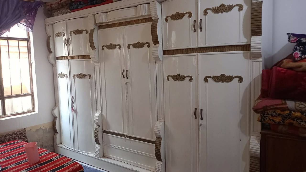 غرفه شغل عراقي البيع لستفسار تصل برقم ور تراسني خاص ***********
