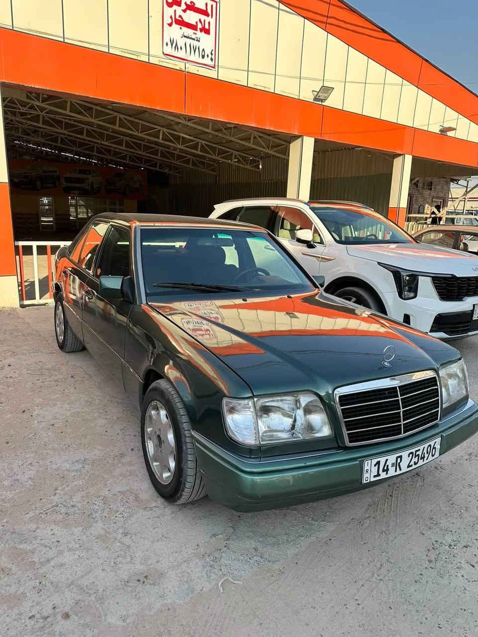 سلام عليكم 
بيبي دب موديل 93 
رقم انكليزي
 سيارة جديدة ونظيفة
محرك وكير بطه
داخل نظيف 
منظومة تبريد جديدة 
سيارة معمرة تعمير حلو
اي نقص مابيها 
السعر 65 ورقة وبيها مجال 
مكاني النجف الأشرف 
***********
