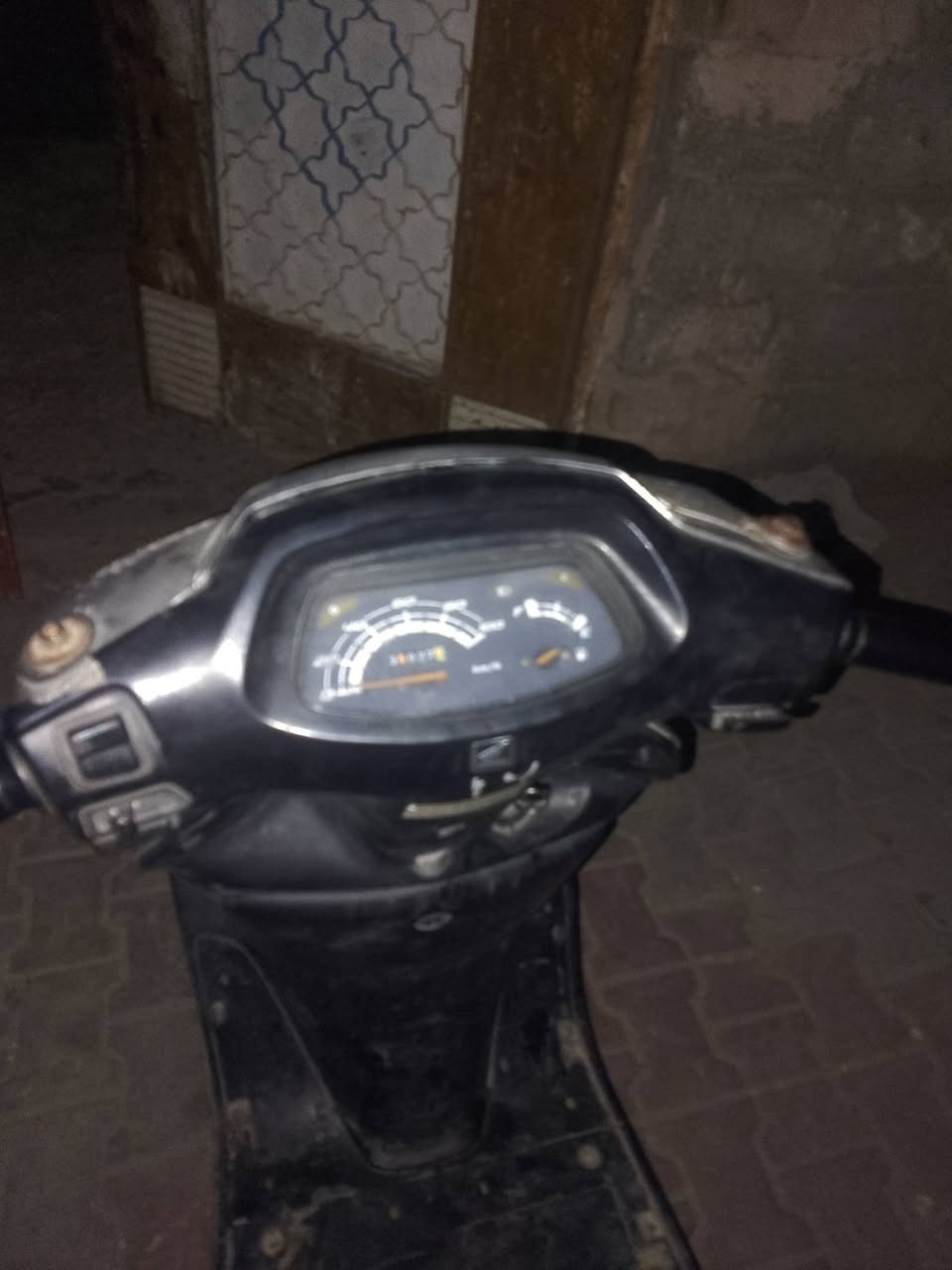 سبيسي ياباني شغاله سلف هندر السعر 300 وبيه مجال قليل موبايل ***********العنوان كوت ال
