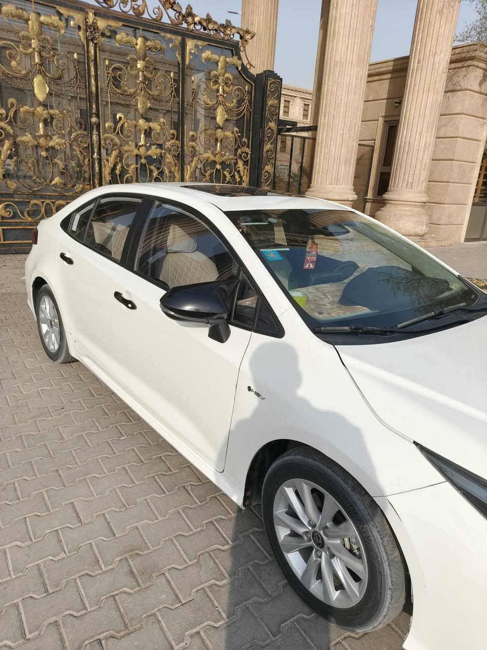 عليكم كورلا هايبرد مديل 25 ماشيه 58الف سياره بيها بارد بل بنيد اصبعين وبل جاملق الوره بيها هم بارد زغير وباقيات على وضعهن ما مصلحات ولجاملق المامي بي سحب كارت سحب على كد اصبعين والصندوق هم بي بارد وسياسي بسمي سعر 141وبيها مجال مكاني بصره شط العرب الرقم ***********
