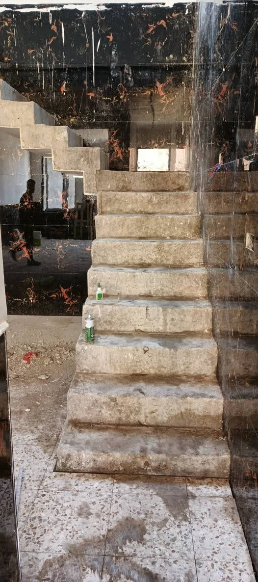 خلفه سيراميك متفرغ حاليا شغل بلي يرضي الله ويرضيك تجي تشوف شغلي يالله نتفق *********** و اسعار مناسبة

