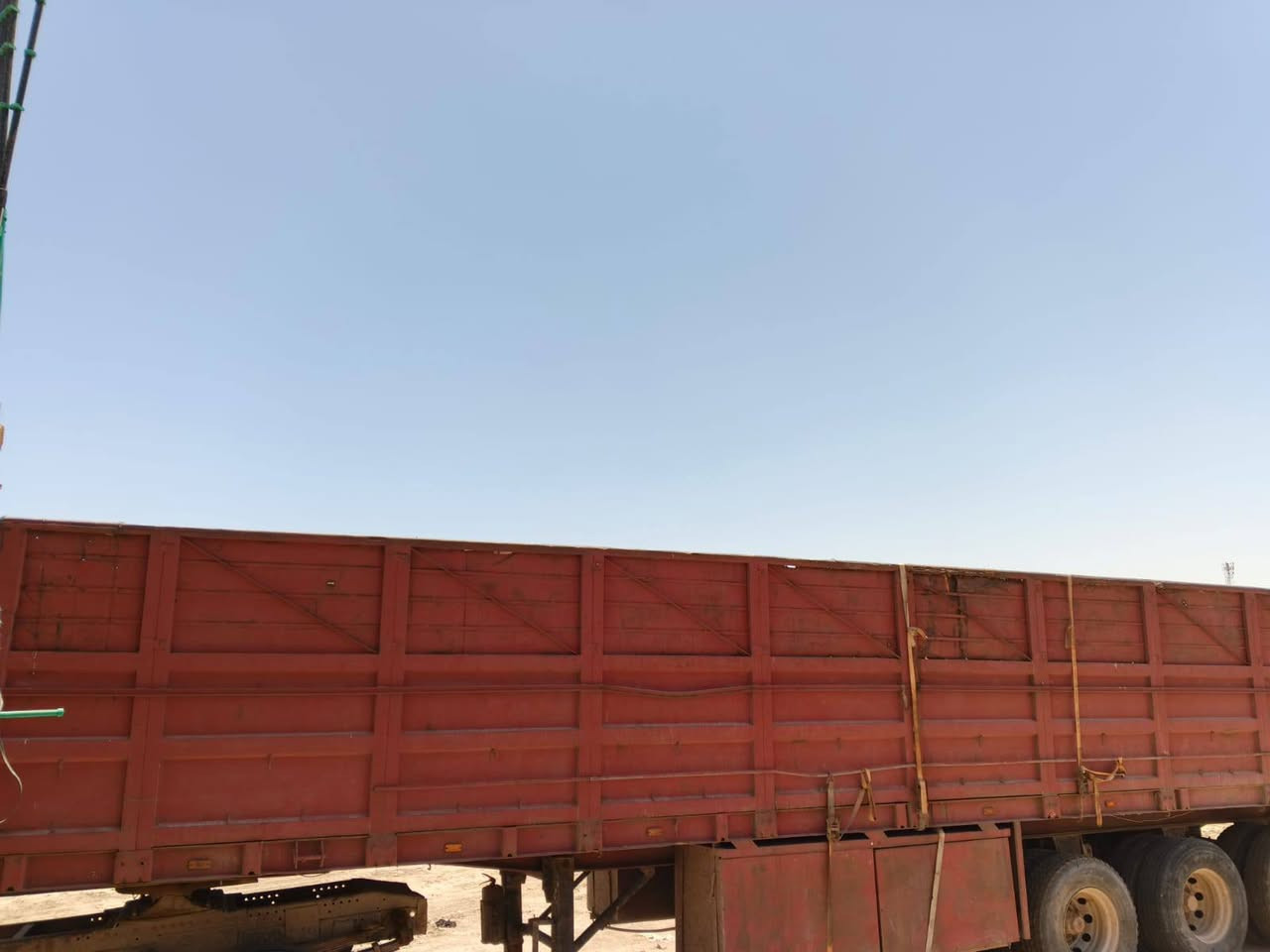 السلام عليكم مكلف بالنشر
للبيع عربانه عمل شاصي 16 دناكير 14 
طول 12ونص للاستفسار الاتصال على الرقم ‏‪***********‬‏
مكان ناصريه سوق الشيوخ
