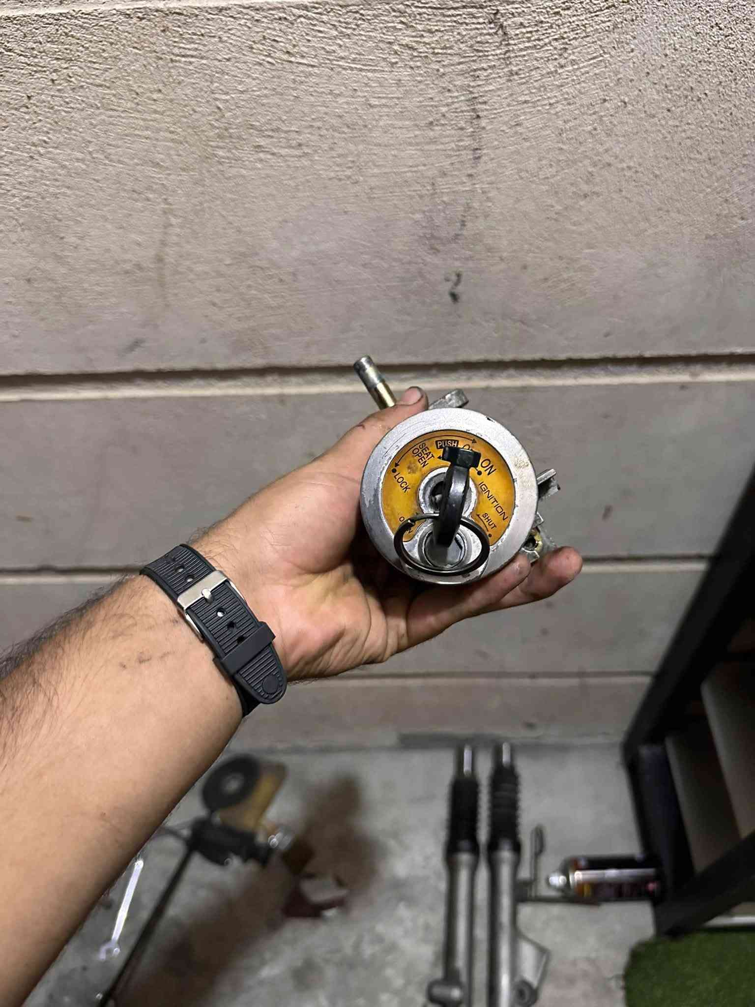 ️
🏍️ أغراض بريز نوزل & كابريتر ***********

* مكينة بريز: لا صوت ولا دخان، بيها ونة إكسل — سعر 90

* مكينة: بيها إكسل، لا دخان ولا صوت — سعر 50

* كابريتر بلادية، على فحص — سعر 50

* نوزل تفصيخ — سعر 10

* قاعدة فيتبم وطوافة كاملة — سعر 50

* تانكي وطوافة — سعر 25

* تانكي نوزل — سعر 25

* ضفيرة نوزل — سعر 35

* ضفيرة كابريتر — سعر 25

* عقل نوزل — سعر 35

* عقل كابريتر — سعر 20

* شوته — سعر 20

* استيرن مع حساس — سعر 15

* كفرات مختمة، نظافتهن 50٪ — سعر 30

* جويتر تفصيخ، على ضمان — سعر 40

* كلجات على فحص، زوج — سعر 50

* شاصي — سعر 35

* ماشه — سعر 10

* دبل أمامي — سعر 25

* دبل خلفي — سعر 10

* فج بريك — سعر 15

* صالنصه — سعر 25

* صالنصه حساس — سعر 20

* بك لايت — سعر 25

* مازدة أمامية — سعر 15

* أشاير — سعر 15

* كويل — سعر 10

* سوادات، 3 قطع — سعر 25

* مجمع أشاير، زوج — سعر 10

* تاير ويل أمامي — سعر 20

* تاير ويل خلفي — سعر 20

* ويل فقط دسك — سعر 10

* استان تعليك — سعر 25

* كشن وحاضن — سعر 30

* ذيل — سعر 10

* قبق هندر — سعر 20

* عداد سرعة نوزل — سعر 30

* عداد سرعة كابريتر — سعر 15

* واير سكليتر خطين، بلاديات — سعر 10

* واير سكليتر خط، بلاديات — سعر 5

* قفل جنطة واير، بلاديات — سعر 15

* وايرات بريكات — سعر 5
