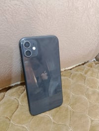 آيفون ١١ • نظيف • بطارية ٧٩