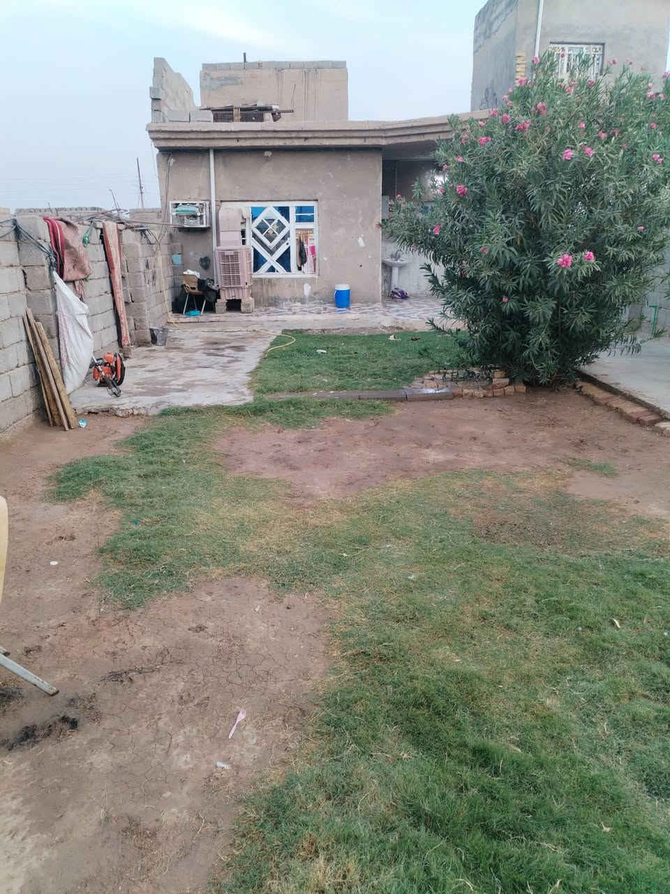 سيد شاطي • ٧٠٠م • بيت+قطعة