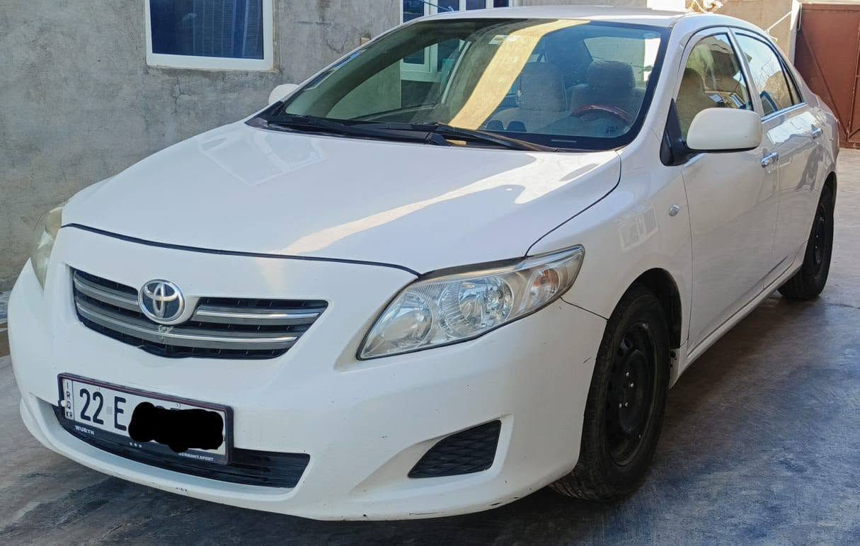 کرۆلا 2009خەلیجی 
مەکینە گەورە گێڕعادی و سبوخ ئەستور  ئاوێنە شەفت و حاسە و جام کارەبایی و قوفڵ مەرکەزی و ڕەقەمی تازەیە بەناو خۆمەوەیە وسەنەوی تازە بەسەرچووە  
کارتی بەنزینی کەرکوکی هەیە 
سبوخی نیە دوونیوە دەرگای لای سەکن ساردی هەیە  
ته برید ساردو گه رم ئیش ئەکات گشت گیانی بەشەرت
ماوەی ڕۆیشتن ٣٧٠هەزار کم
شوێن چەمچەماڵ
***********
***********واتساپی لەسەرە شمشمل, السليمانية
