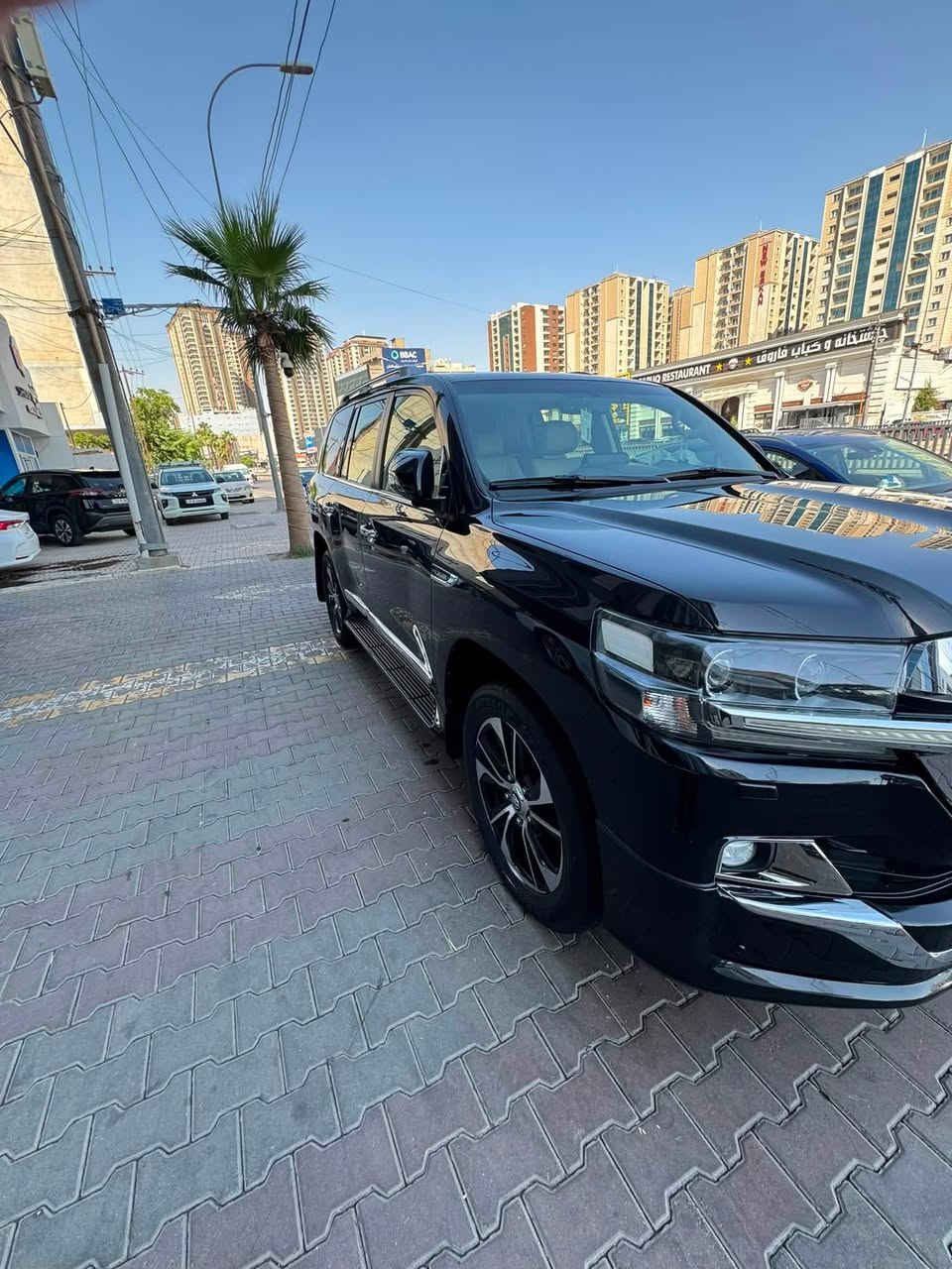 سلام عليكم 
لاندكروز SAS 2019اصل باب اول
السياره كفاله عدا تكحيله بلباب الخلفي اليسره كد 3اصابع 
السياره ماشيه 142 
السعر ‭***********‬ اتصل وتدلل
