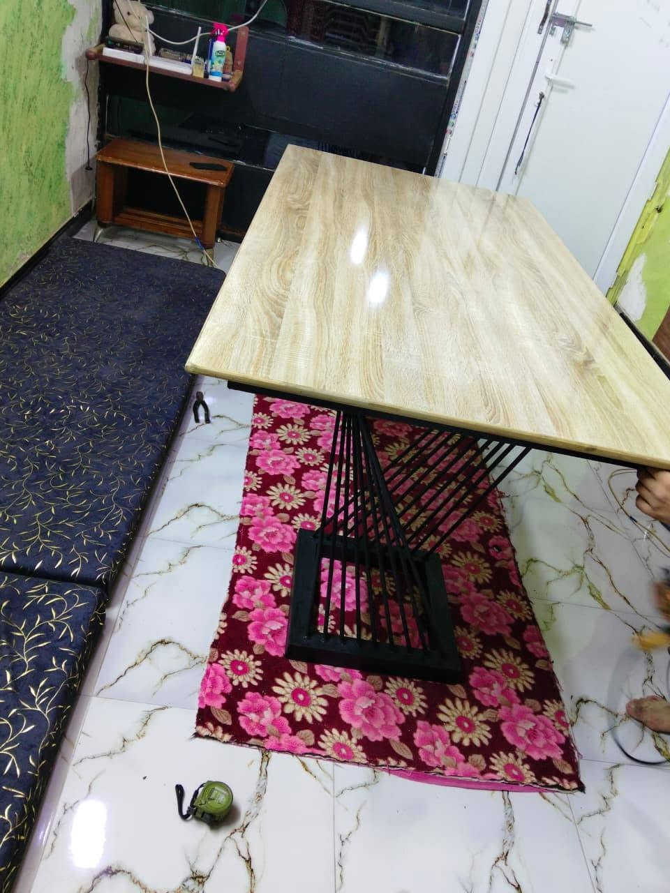 ميز طعام للبيع
طوله 180
العرض 90
جديد 
رقم ***********
