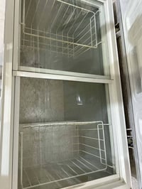 مجمدة • مستعملة • تحتاج غاز