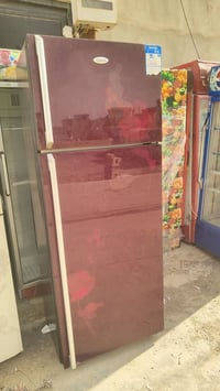 ثلاجه • ٢٤ قدم • ماطور وغاز