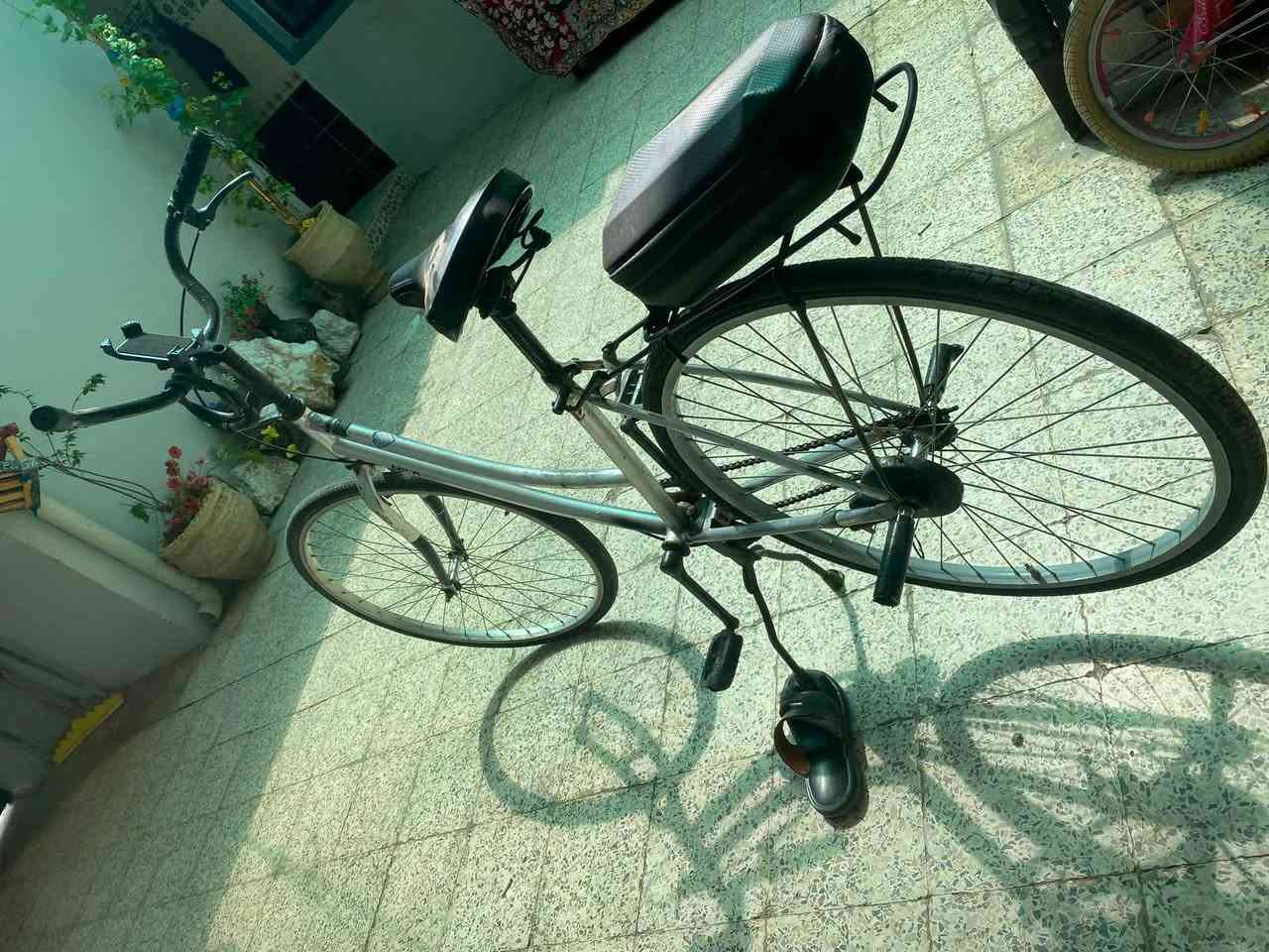السلام عليكم بيسكل حجم ٢٦ السعر ٦٠و بي مجال واتساب ***********

