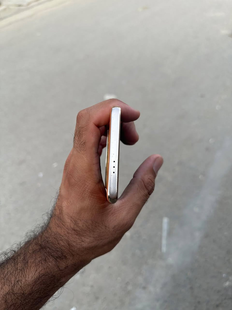 السلا م عليكم متاح هونر جهاز جديد استخدام قليل
غراضه بعدها جديده ما مستخدمة مكان بغداد ام الكبر والغزلان
***********
السعر 350 الف

نص مكتوب في الصور:
- حول الهاتف MagicOS اسم الجهاز HONOR X9c المعالج المركزي Snapdragon 6 Gen 1 ذاكرة الوصول العشوائي ٨,٠ غيغابايت ٨,٠+ غيغابايت Honor RAM Turbo شاشة بتقنية حماية البصر من Honor ٢٧٠٠ × ١٢٢٤ بطارية السيليكون والكربون mAh 6600 المساحة الفارغة ١٩٦,١٧ غيغابايت الإجمالي ٢٥٦ غيغابايت وحدة التخزين الداخلية