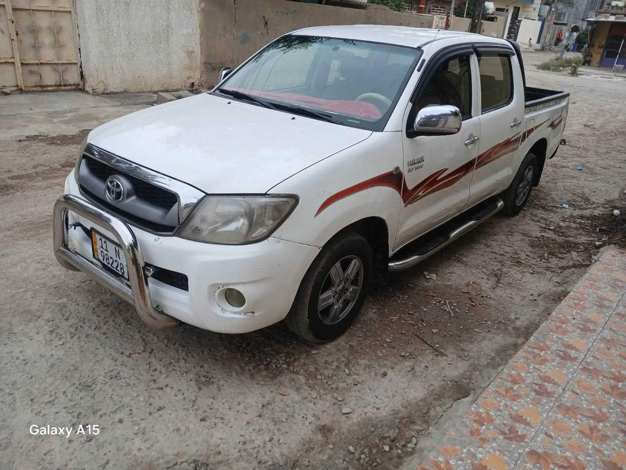 هايلوكس • ٢٠٠٦ • رقم بغداد