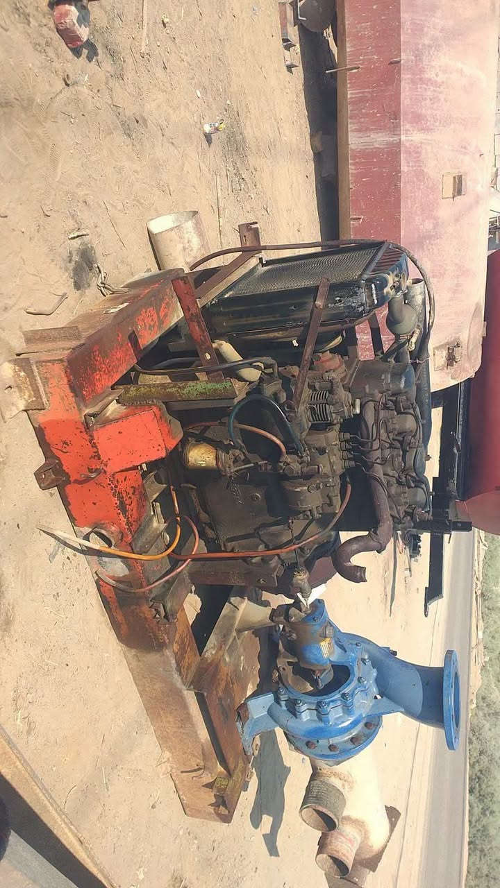 للبيع محرك عنتر نظافته  فول  استعمال قليل ٨ب١٠جاهز للشغل ***********بابل الحمزه الغربي الخميسيه
