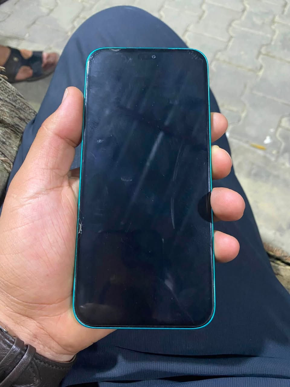سلام عليكم هونر x8ذاكره 256شرط جديد مستعمل شي قليل جهاز راقي دقه كامره كلشي شغال السعر200وبيه مجال العنوان كركوك دوميز الرقم ***********

