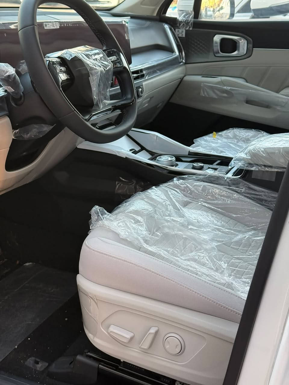 👑🔥 الـمـلـك لـتـجـارة الـسـيـارات 🔥👑

🔥🚨 دخــول جــديــد 🚨🔥

🚨 وصلت السورينتو… اختار فئتك وخلي الباقي علينا!  

✅البيع كاش نقدا 
🔥استغل الفرصه العروض يمنا غير 
💥 والأسعار راح تكون نار 🔥 وبيكم خير وتدللون ❤️

🔥 KIA SORENTO | 2026 + 2027 🔥

💥 جميع الفئات متوفرة | تسليم فوري | مرقم بغداد 🇮🇶

🔥 فئات كيا سورينتو المتوفرة 🔥

1️⃣ سورنتو 2026 | سقف حديد
▫️ داتا شو
▫️ 4 كامرات
▫️ سياقة آلية

2️⃣ سورنتو 2026 | سقف بانوراما
▫️ داتا شو
▫️ دوسة

3️⃣ سورنتو 2027 | سقف بانوراما
▫️ داتا شو
▫️ 4 كامرات
▫️ جلد
▫️ تدفئة وتبريد
▫️ سياقة آلية

4️⃣ سورنتو 2027 | سقف حديد
▫️ داتا شو
▫️ ويل 20

⭐ فئات ومواصفات متعددة حتى تختار اللي يناسبك
🚘 جاهزة للتسليم فوراً
🇮🇶 جميع السيارات مرقم بغداد

🛡️ ضمان كيا 5 سنوات أو 100,000 كم ✅

🔥 أسعار منافسة وخصومات قوية
👑 عروض خاصة على الفئات المتوفرة

📞 للاستفسار عن السعر والمواصفات اتصل بينا

📍 بغداد –النهضه  – فرع الثالث فرع المصرف 

📞 ***********
📞***********

❤️ تدللون… وحياكم الله
