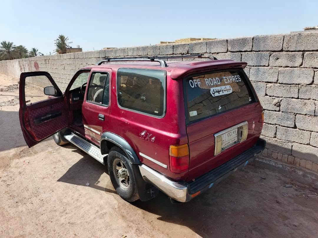 🚗 النوع: تويوتا هايلوكس سورف
📅 الموديل: 1998
⚙️ المواصفات: محور، مكينة 3000 VVT، مكينة وكير مكفولات، بدي نظيف بدون ضربة، أجرد بدون صبغ، تخم تايرات جديد، وحدادية جديدة، والسنوية غير ساقطة (شرط مداور).
📍 الموقع: الناصرية – المركز.
💰 السعر: 45 ورقه (قابل للتفاوض بالمعقول).
📞 للاستفسار: *********** ناصرية, ذي قار
