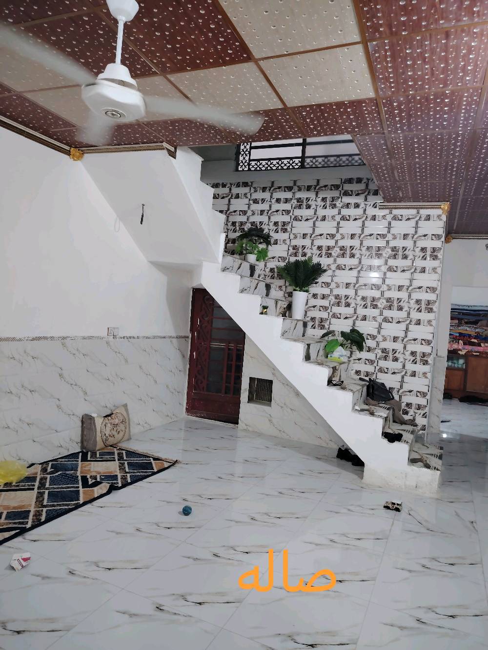 بيت للبيع في كربلاء البراهميه قرب قناة كربلاء الفضائية على شارع تجاري سايدين مساحة 145 اتصال على رقم ***********