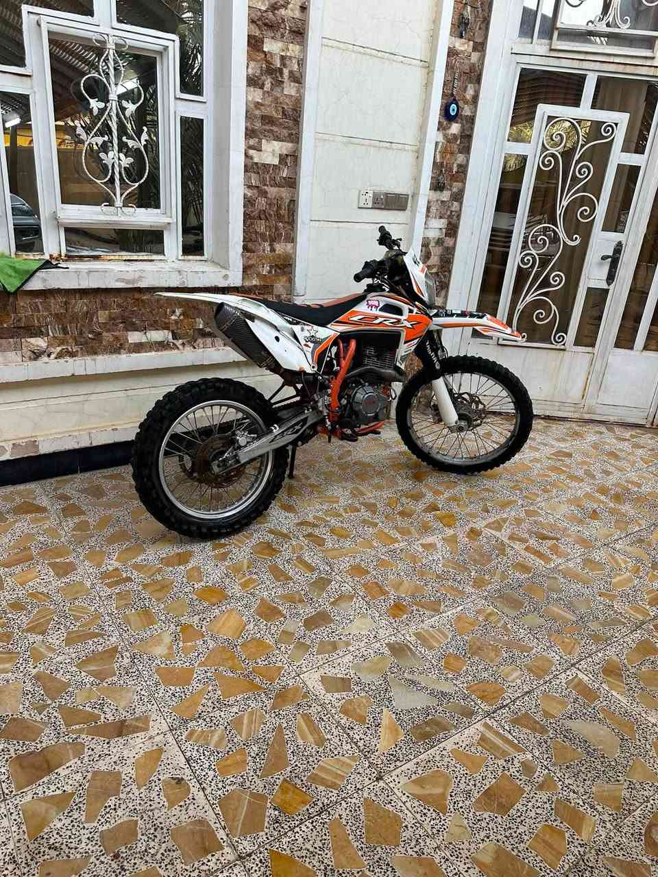 سلام عليكم للبيع قفاز CRX موديل 2025
محراك  300cc كفاله عامه اي نقص مابيه 
السعر 1350 وبيه مجال 
مكاني بغداد الشعب 
***********
