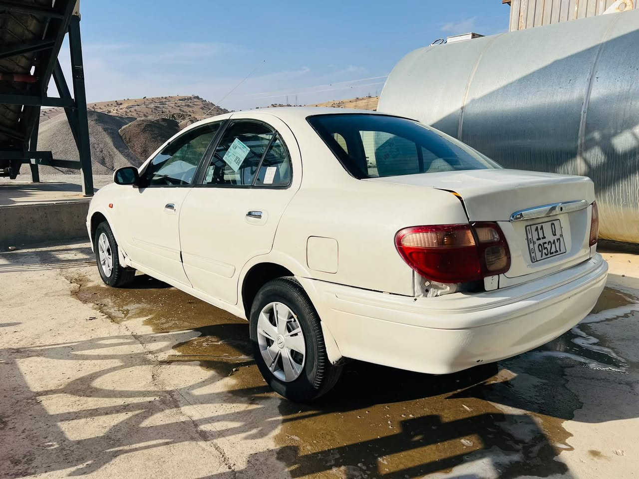 نيسان سني • ٢٠٠٢ • محرك ١٨٠٠
