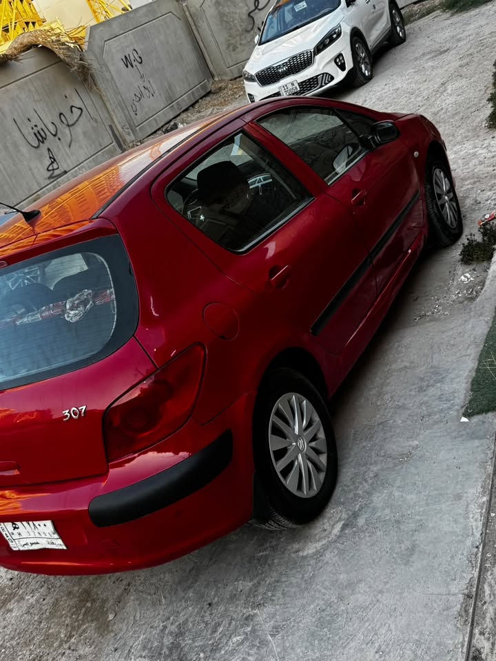 بيجو ٣٠٧ موديل ٢٠٠٦ للبيع جاهزه من كلشي
صبغ حزام 

رايدها ب٤٨ 

***********
