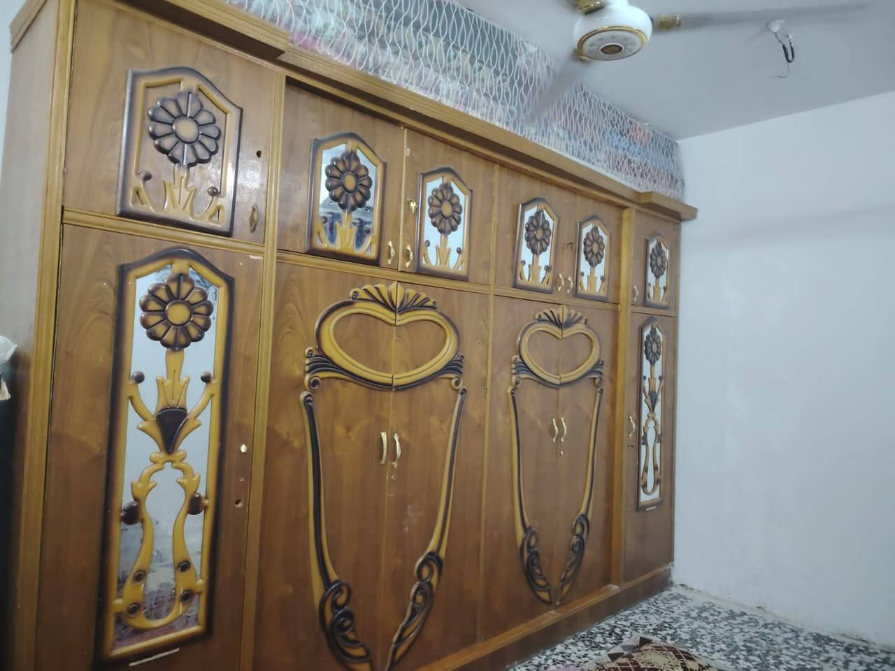 سلام عليكم كنتور ابو ست بيبان نضيف شوفت عينكم سعره 400هاذ رقمي ***********بس عرصيد وبلفيس متواجد
