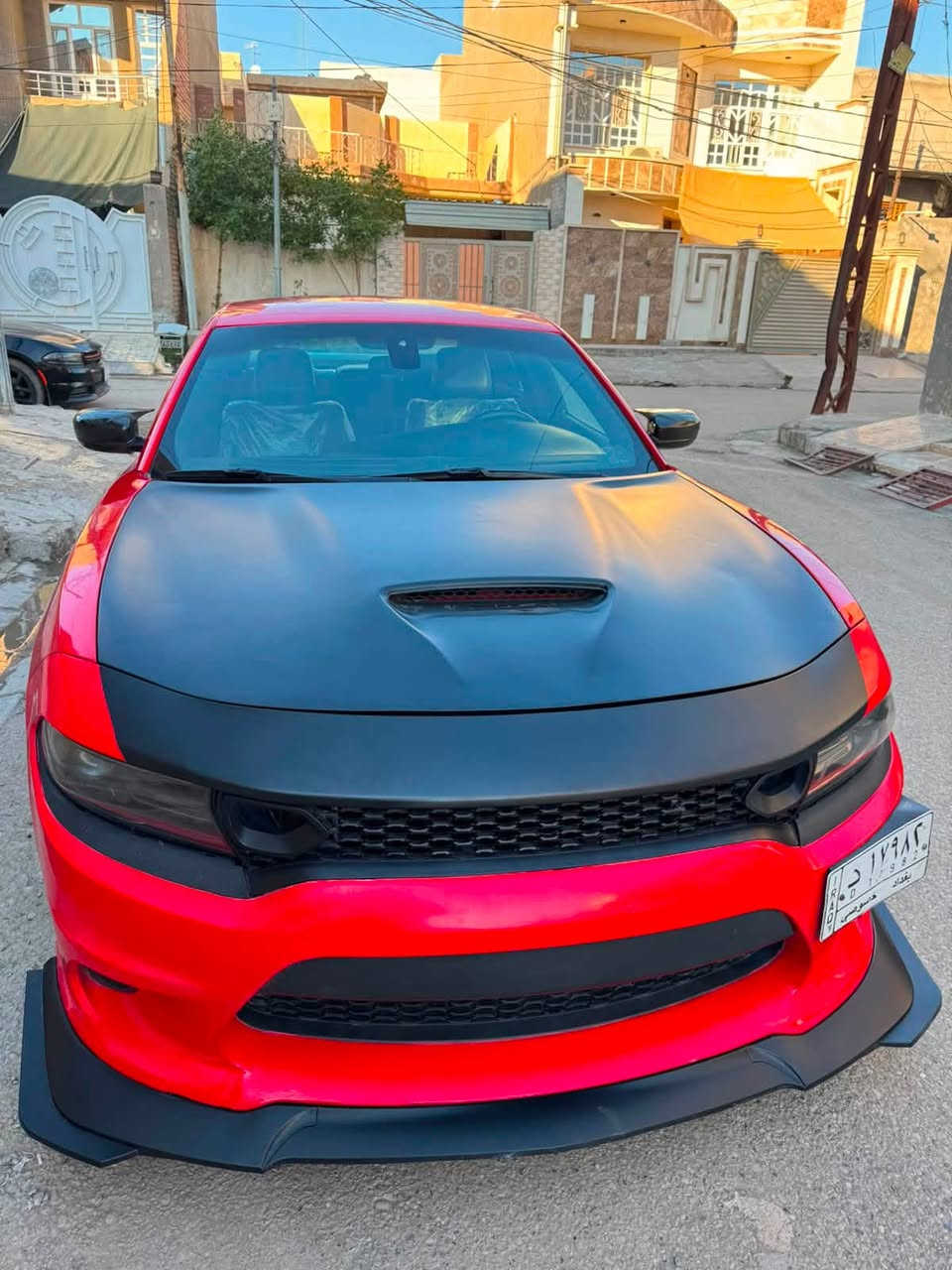 السلام عليكم 

جارجر 2019 sxt 
حادثها موضح بالصور جامرلغ وبنيد وبابين جهة الصدر صبغ بس 
السعر 170 وبيها مجال ماشية 75 ميل
عنوان ديالى بعقوبة 
رقم الهاتف ***********
