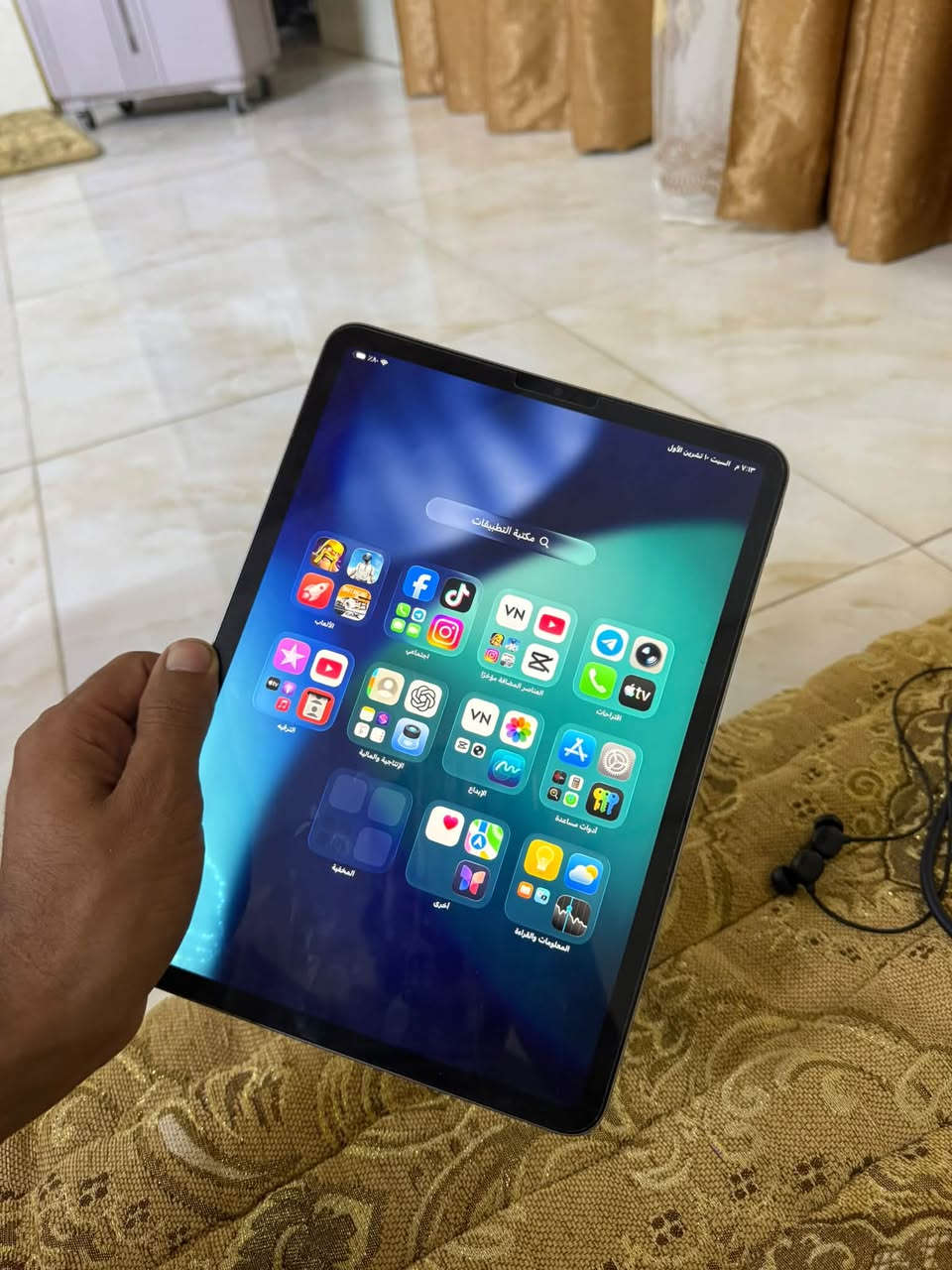 ايباد برو M2 • ١١ انش • يحتاج تبديل لمس