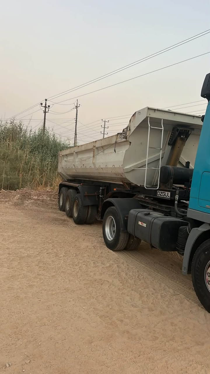 دمعه ٢٠٠٦ جاهزه للعمل بدون اي نقص مربوطه ٣ لوحات رقم بغداد بأسمي سنويه مجدده ٢٠٣٠ عربه تركيه ٣ محاور مزوج تحمل نفس وزن القاطره

سعره ٤٥٠ ورقه وبيه مجال 
***********

