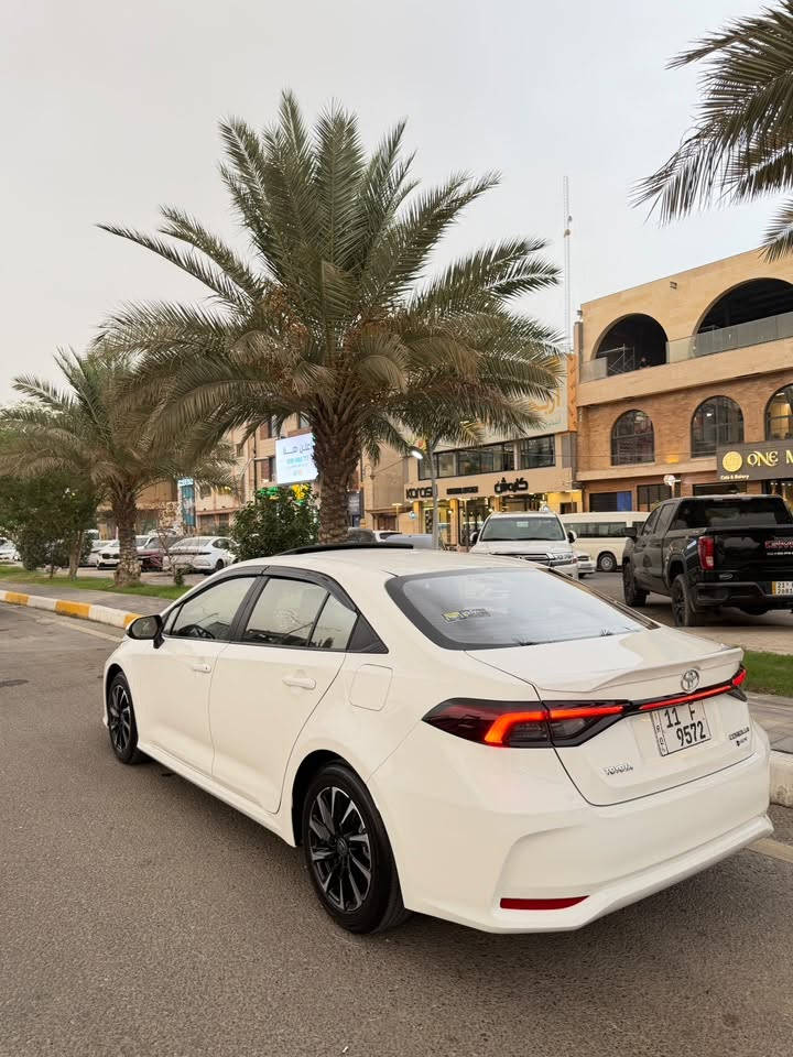 كورلا • ٢٠٢٦ • هايبرد ١٨٠٠