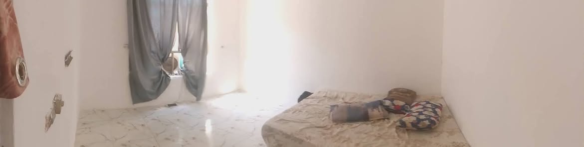 بيت للبيع مساحة 150 متر  غرفتين ستقبال مطبخ وصالة كبيرة  كامل خدمات تبليط مجاري الموقع حي جابر النصاري قريب فلكة سلمان باك  البيت نقص بيتونة وستارة  الاستفسار ***********
