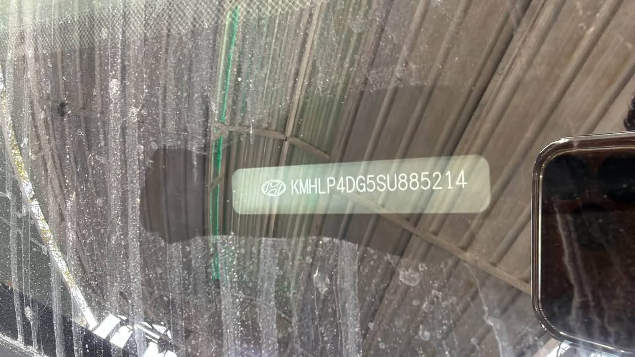 السلام عليكم للبيع أو مراوس النتره لمتدد 1/1 فول مواصفات فتحه كشن كهرباء تدفئه بالكشنات سايد بريك كهرباءرادارات أمانيه خلفيه بك لايت لد مازدة أربع عدسات رادرات جانبيه وبعد بيها مواصفات هواي حدثها مثل مموضع بالفيديو بچمها كبس سياره ماشيه 40 الف باب مبدل مال الصدر اصلي نفس ألون والورا مصلح السعر 165 وبيها مجال حك الجيه المكان بغداد حي اور ‭***********‬
