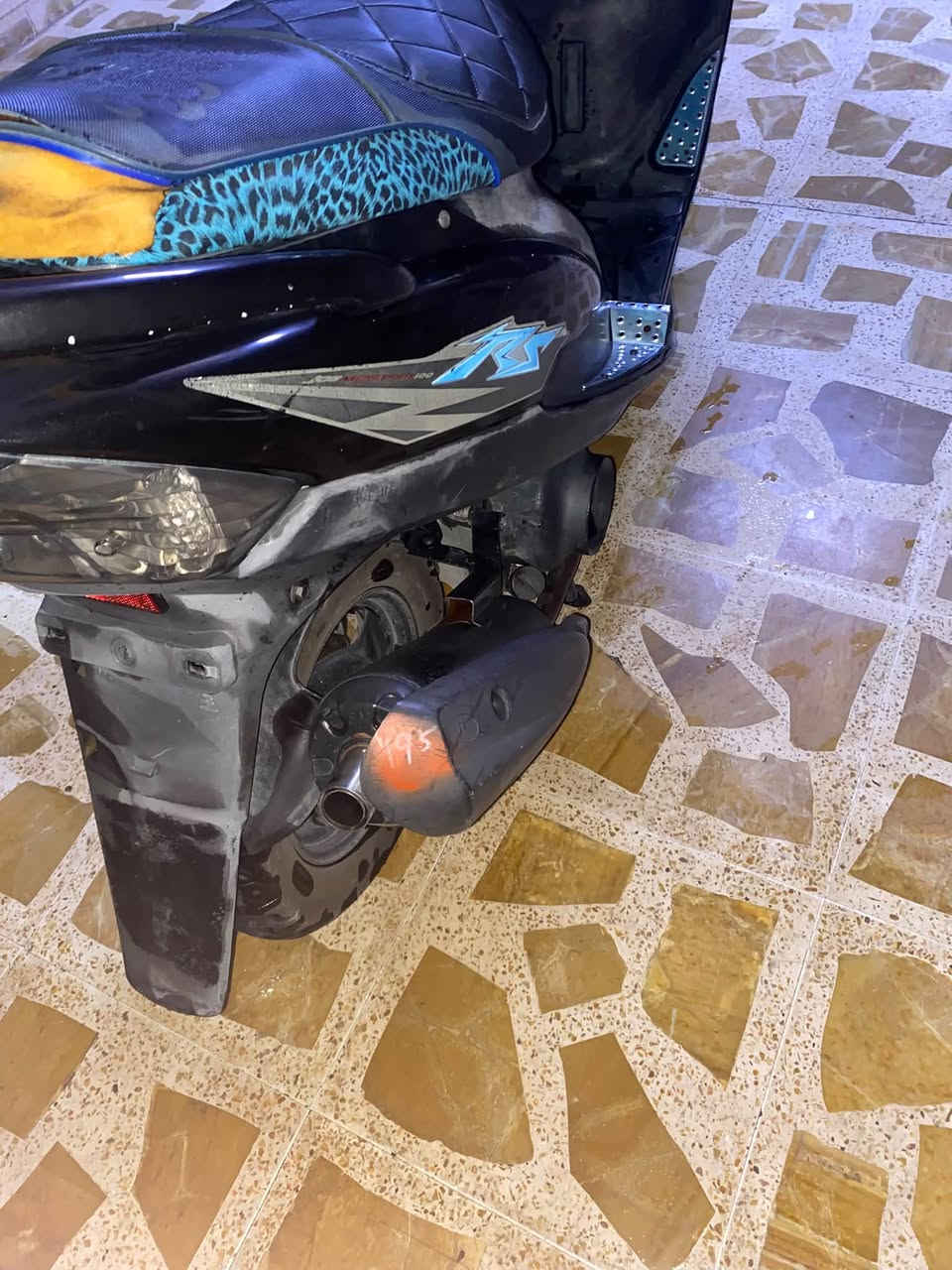 ماكس عدلة • ١٢٠ • مكفولة