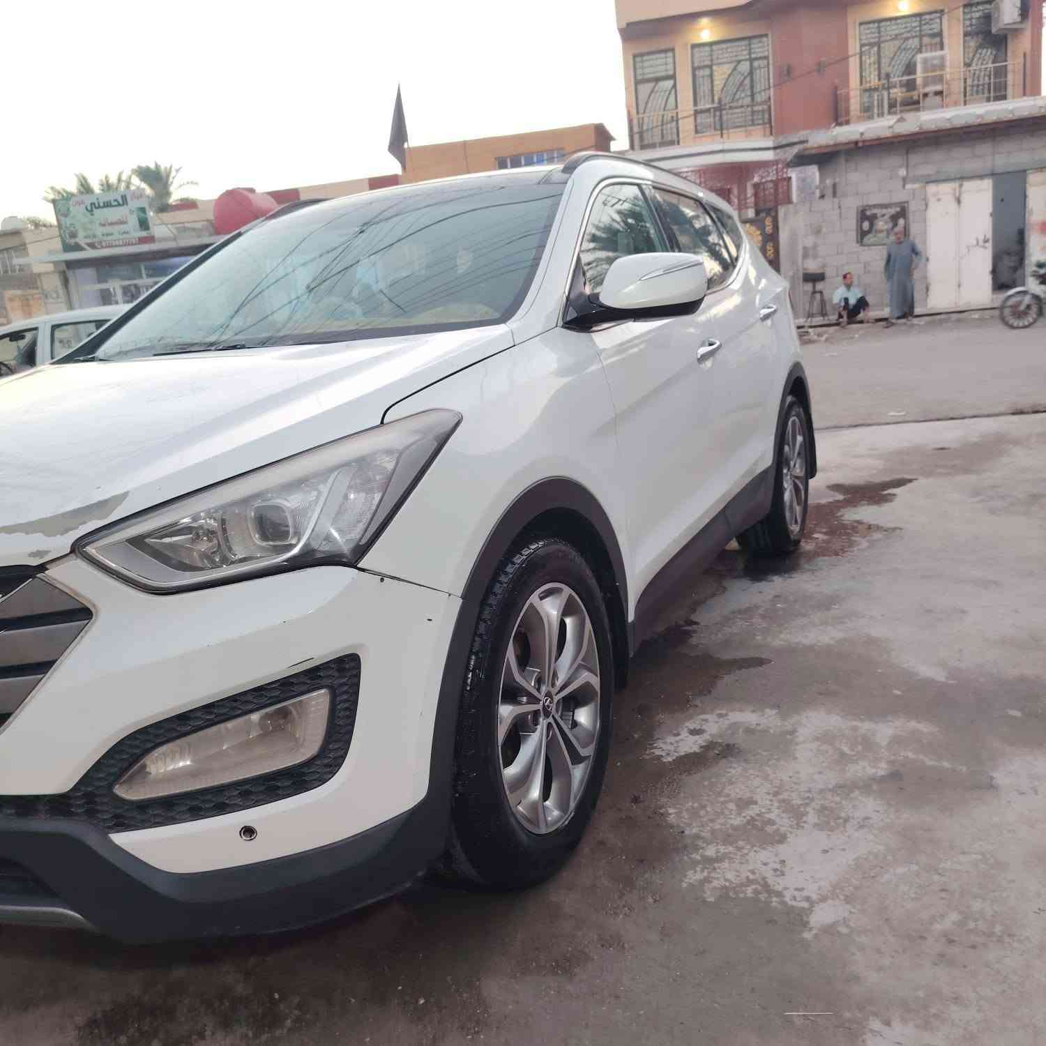 سنتافي موديل 2015 خليجي فول محرك 6 
مكينة مكفولة 7راكب تخم تاير تحويل ثاني يوم رقم بغداد
السعر اتصل ***********
