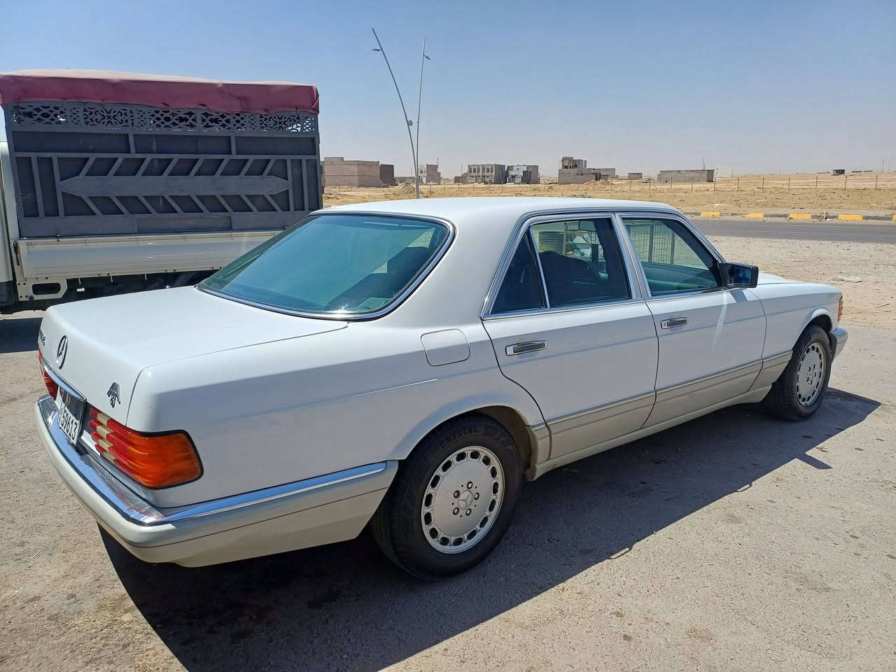 للبيع جامبو 300 محرك بلاد
موديل 90 رقم بغداد دولي بأسمي
 مصبوغه عام جماليه
تبريد ثلج
سلايت 
سنترلوك
كشن كهرباء
اريل كهرباء
تخم تاير جديد
السعر 88
العنوان / تكريت
***********
***********
