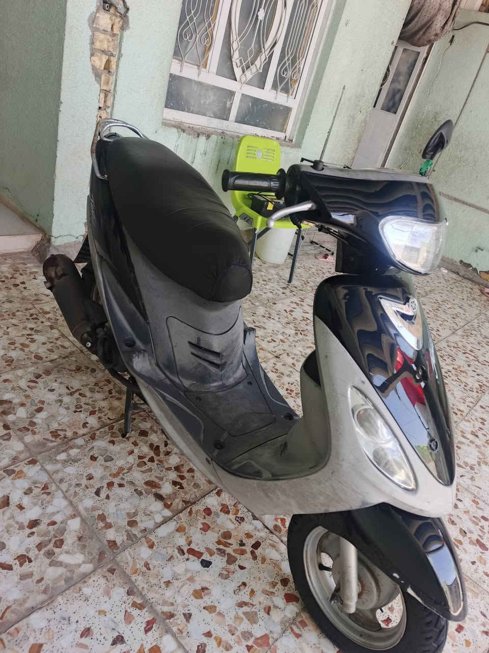 دراجه للبيع 550الف وبيها مجال قليل ناصريه مركز حي ام البنين خلف الشركه الهنديه*********** مفتوحه بوشه بس
